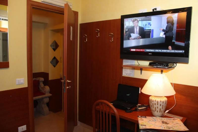 فندق Viennese Due روما المظهر الخارجي الصورة